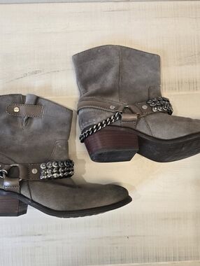 {5.5} Gianni Bini Taupe Harness Suede Cowboy Boots Women's